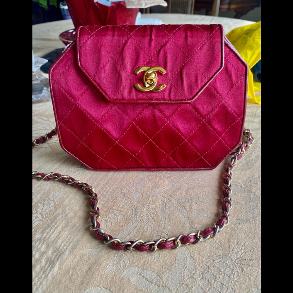 Chanel Red Octagon Quilted CC Flap Bag